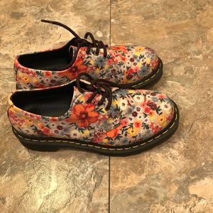 Floral Dr Martens